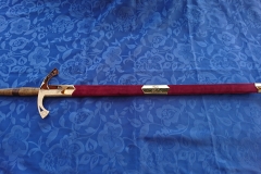 épée de cérémonie avec fourreau